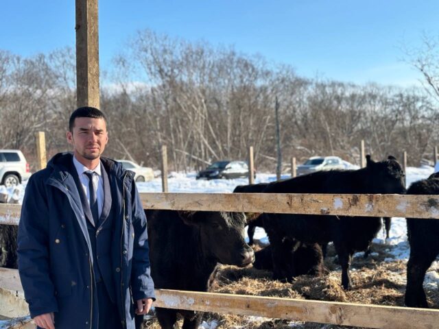 Сахалинский фермер с помощью гранта «Агростартап» развивает животноводство